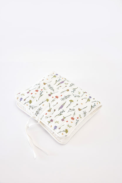 Atelier Babbi Wet Wipes & Cloth Bag - Spring