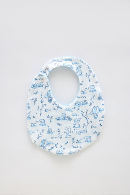 طقم مريلة وقبعة للمواليد من أتيليه بابي - بتصميم Toile De Jouy / أزرق، 100% قطن