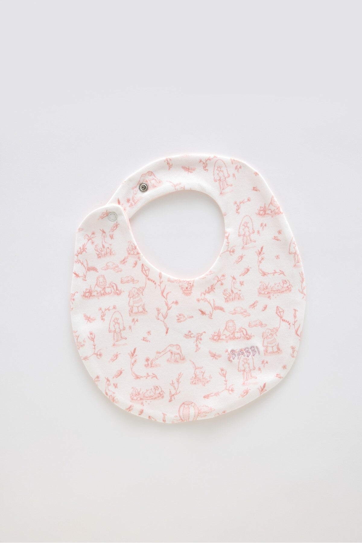 Atelier Babbi Newborn Bib & Hat Set - Toile De Jouy / Pink, 100% Cotton